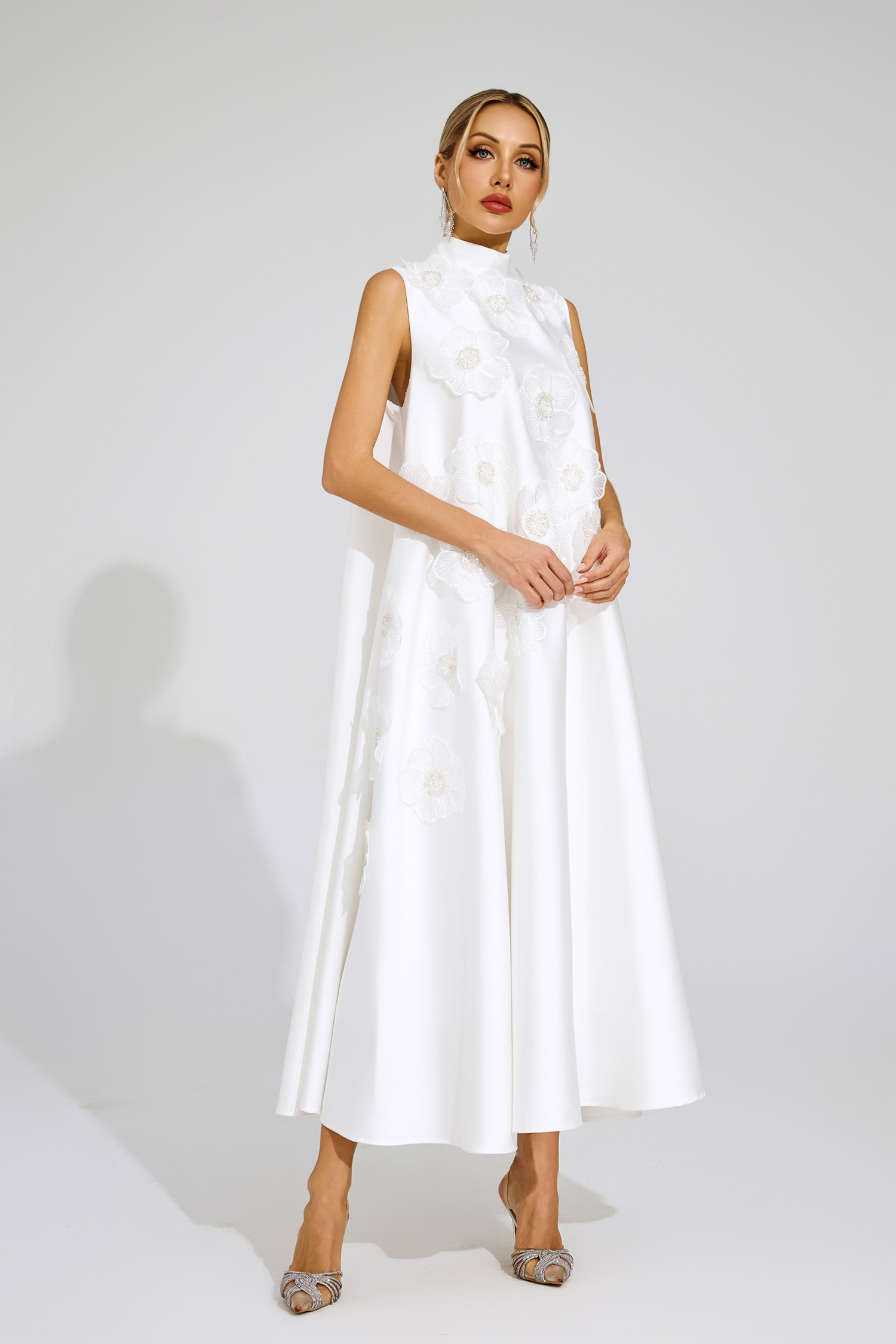 Lawrence White Flowers Sleeveless Dress
